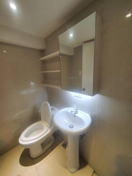 Bgc Taguig Cozy 2 Bedroom Loft, With Stunning Bgc Skyline View! Manila Dış mekan fotoğraf