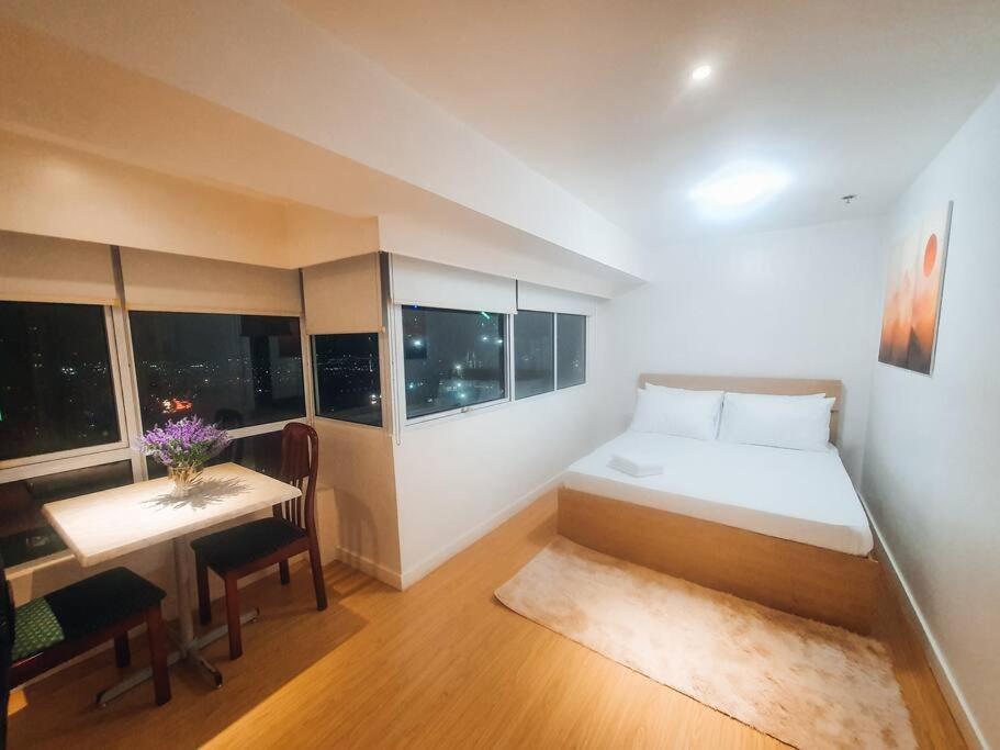 Bgc Taguig Cozy 2 Bedroom Loft, With Stunning Bgc Skyline View! Manila Dış mekan fotoğraf
