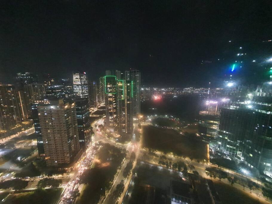 Bgc Taguig Cozy 2 Bedroom Loft, With Stunning Bgc Skyline View! Manila Dış mekan fotoğraf
